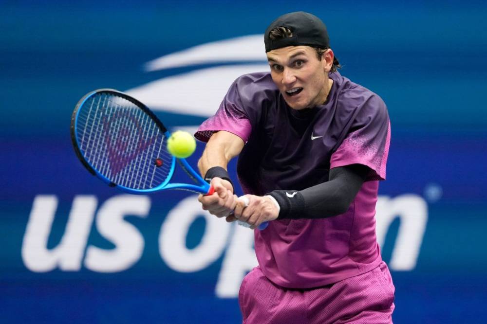 Taylor Fritz becomes first American man since 2006 to advance to US Open final, will face No. 1 Jannik Sinner 11 | ASL