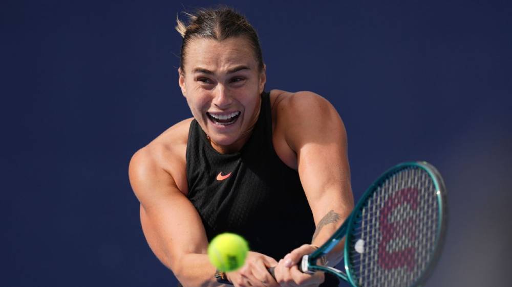 Aryna Sabalenka rallies past Coco Gauff to reach Wuhan final 3 | ASL