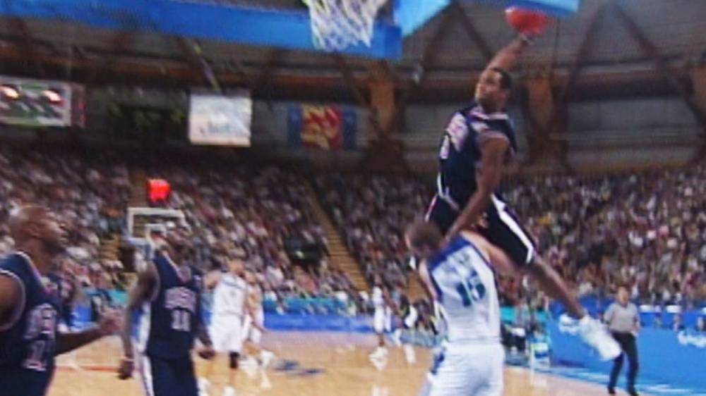 After 15 years, those who saw Vince Carter leap over Frederic Weis in Sydney still can't believe what they witnessed. 3 | ASL