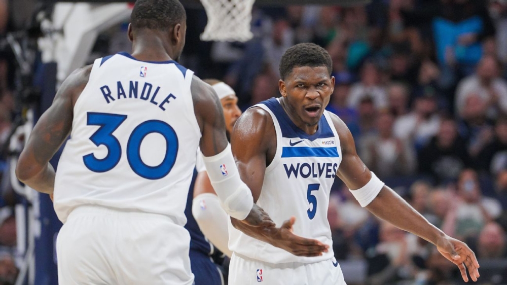 Fantasy basketball: Don't be surprised if ... Edwards isn't Minnesota's No. 1 fantasy option 1 | ASL