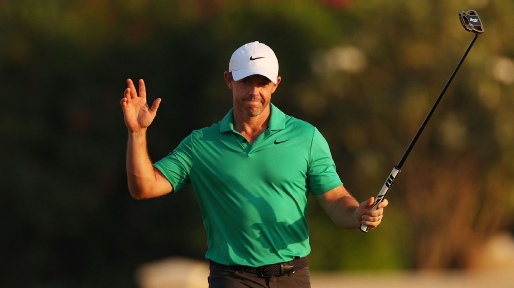 Rory McIlroy tied for lead with Hojgaard, Rozner in Dubai 1 | ASL