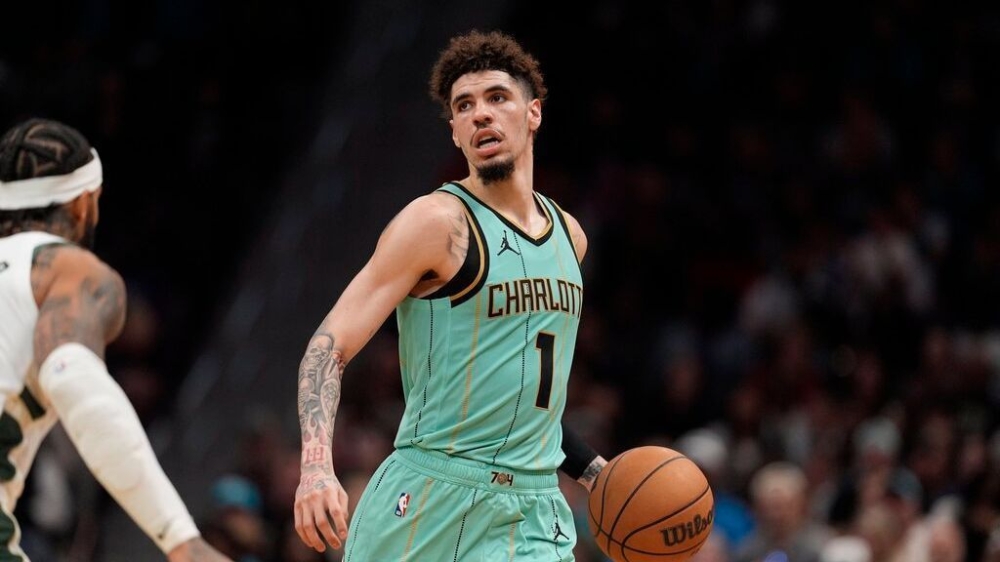 Hornets' LaMelo Ball fined $100K for using anti-gay term 1 | ASL