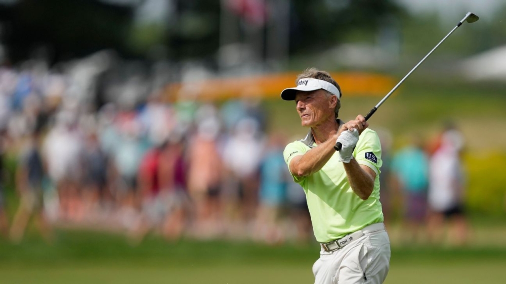 Bernhard Langer, 67, shoots age to take 1-stroke Schwab Cup lead 1 | ASL