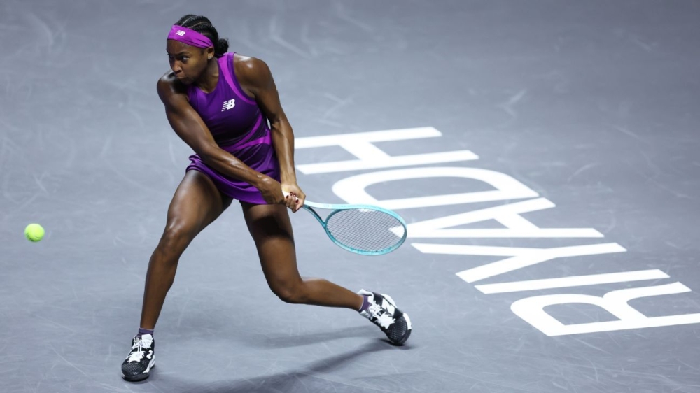 Gauff beats Pegula at WTA Finals; Swiatek prevails in return 1 | ASL