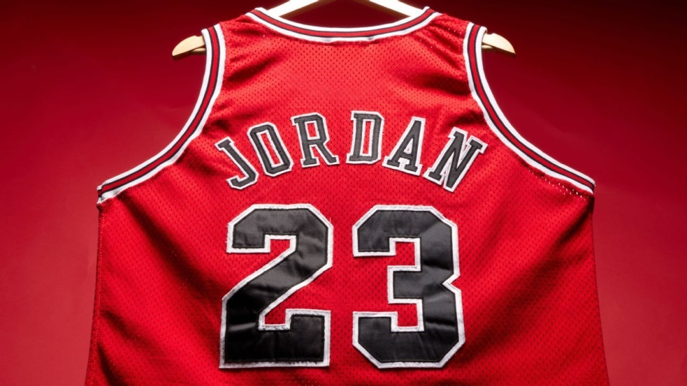 Michael Jordan game-worn Bulls jersey goes for $4.68M 1 | ASL