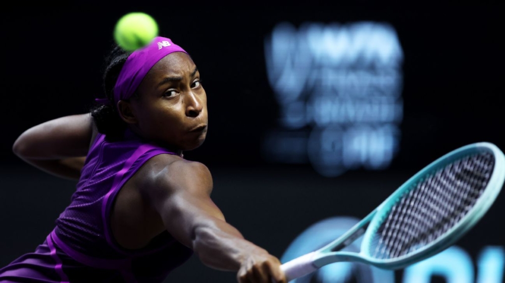 Coco Gauff stuns Aryna Sabalenka, to play for WTA Finals title 1 | ASL