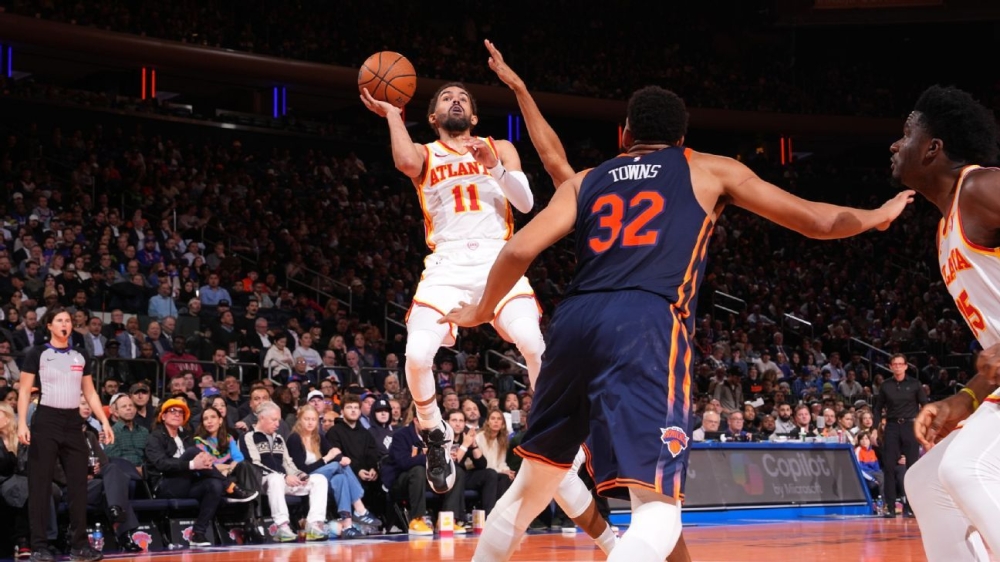 Hawks rally past Knicks to keep surprise NBA Cup run going 1 | ASL