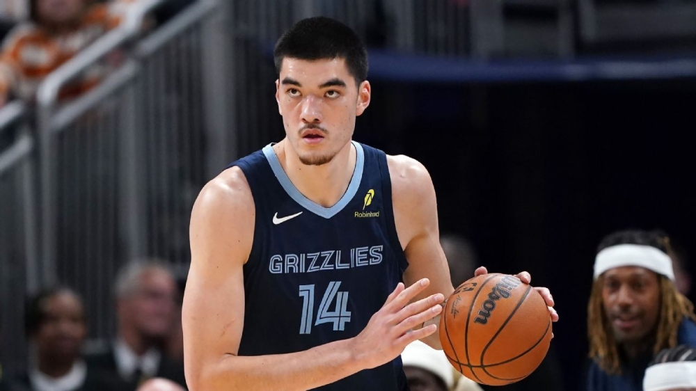 Grizzlies C Zach Edey's return hits snag after testing ankle 1 | ASL