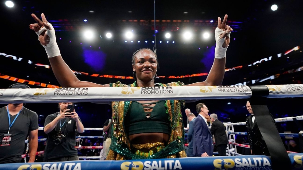 Claressa Shields books hometown title bout vs. Danielle Perkins 2 | ASL