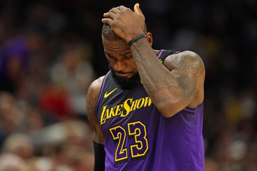 Lakers reconsidering LeBron James' 82-game goal amid slump 1 | ASL