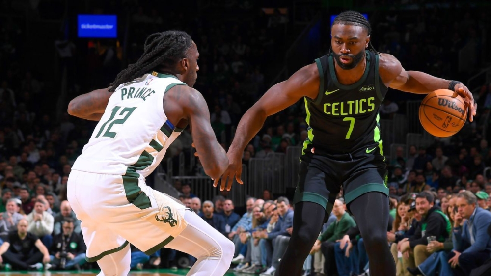 Celtics finish off season sweep of Bucks as rivalry renewed 1 | ASL