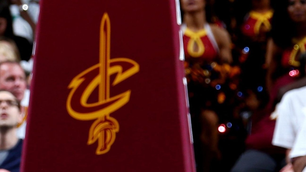 Start of Cavaliers' home game vs. Jazz delayed by broken hoop 1 | ASL