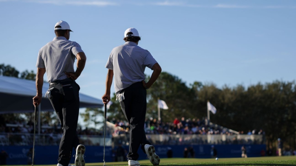 Tiger Woods, son Charlie share lead at PNC Championship 1 | ASL