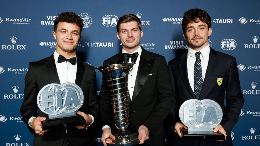 Max Verstappen: Red Bull driver collects F1 trophy at gala 1 | ASL