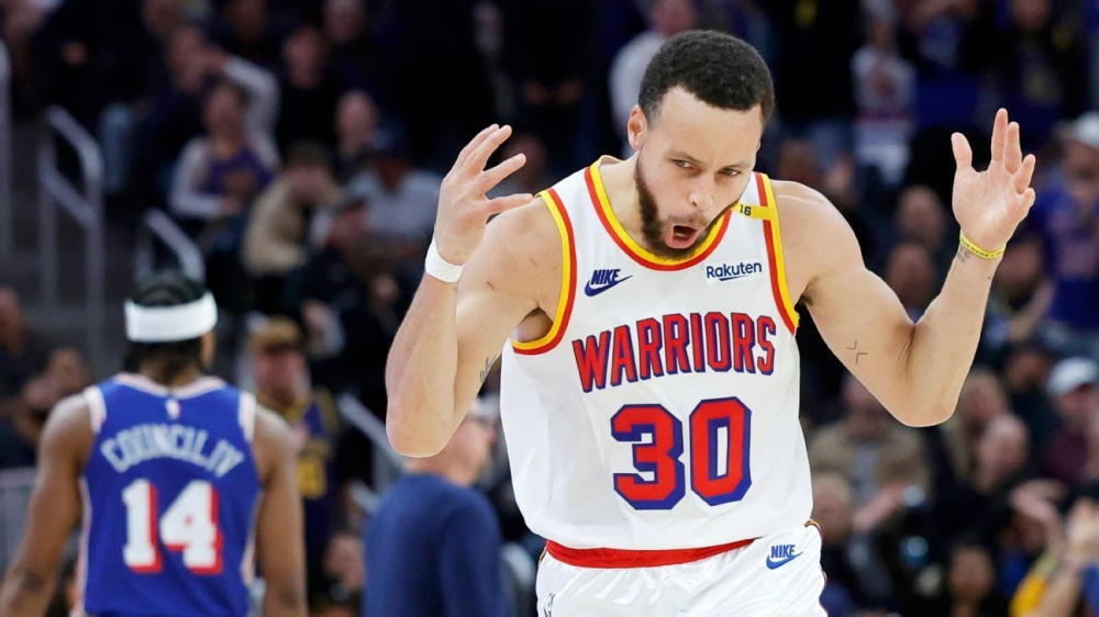 Warriors' Stephen Curry drains 8-of-8 3's despite thumb sprain 1 | ASL