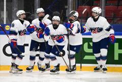 Team USA Advances To U18 WWC Semifinals, Topping Slovakia, 9-1 5 | ASL