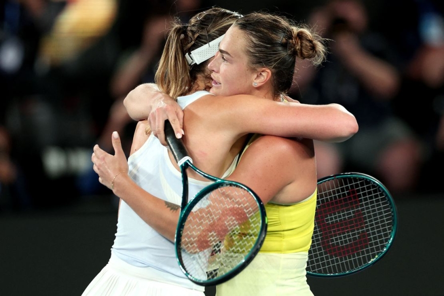 Aryna Sabalenka reaches third straight Australian Open final with victory over Paula Badosa 1 | ASL