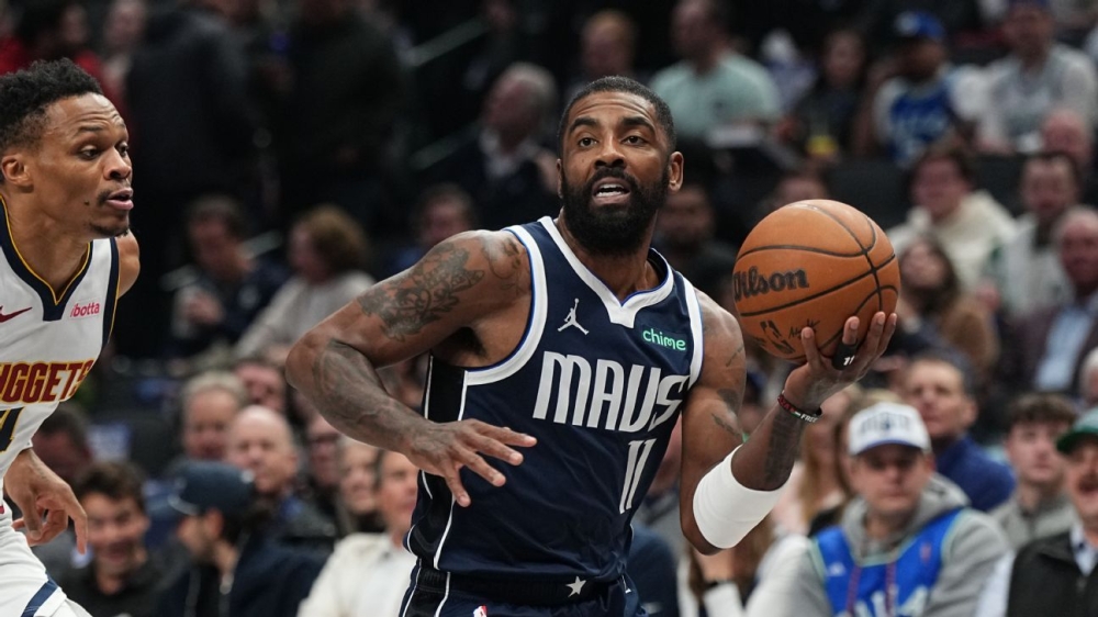 Mavericks' Kyrie Irving (back) listed as doubtful vs. Pelicans 1 | ASL