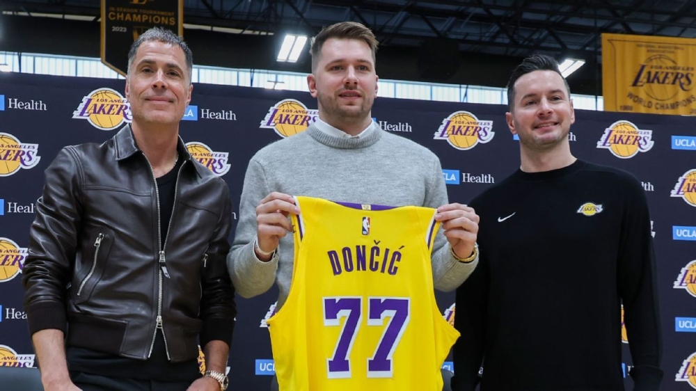 When is Luka Doncic's Lakers debut? How to watch on ESPN 1 | ASL