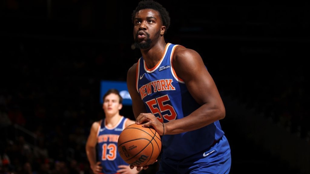 Sources - Knicks' Ariel Hukporti out 4-6 weeks with torn meniscus 1 | ASL