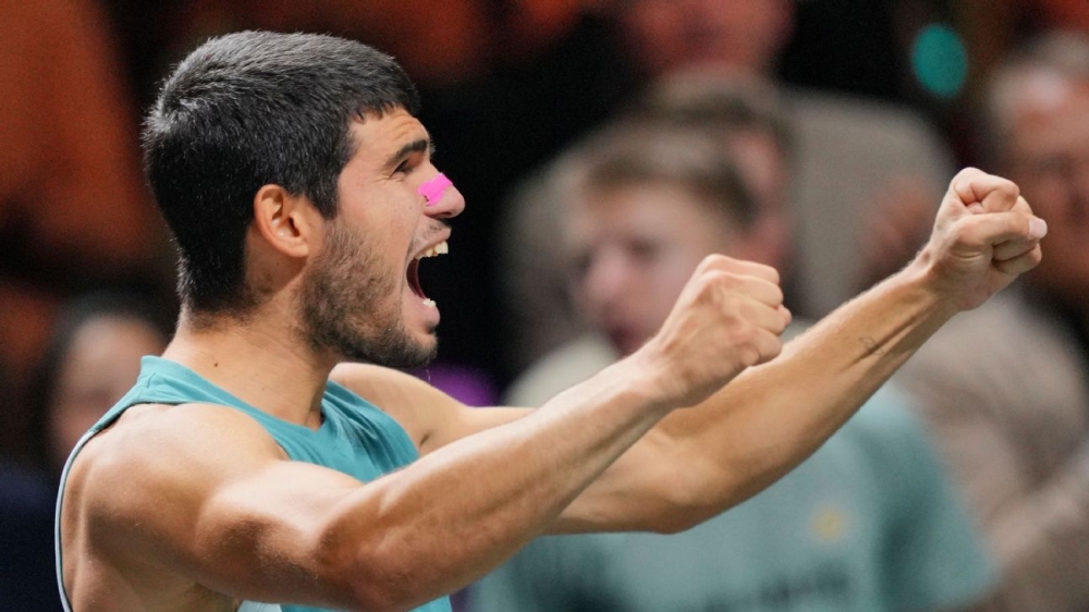 Carlos Alcaraz wins Rotterdam Open for first indoor title 1 | ASL