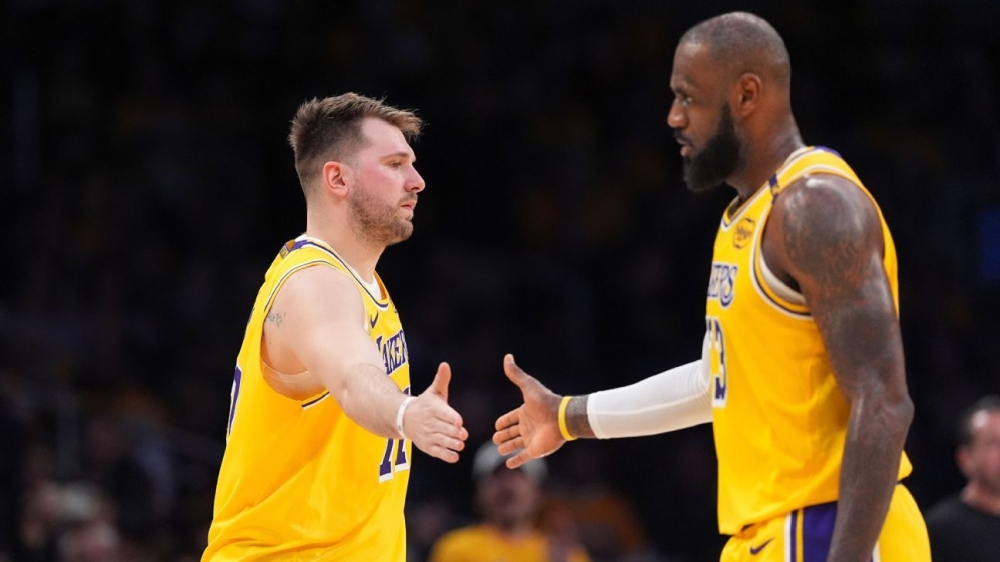 LeBron James references iconic post with Luka Doncic in pregame huddle 1 | ASL