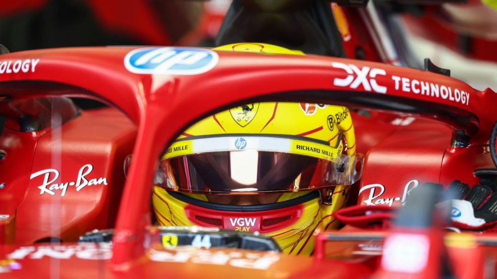 Ferrari's Lewis Hamilton on track as F1 preseason testing in Bahrain gets underway 1 | ASL