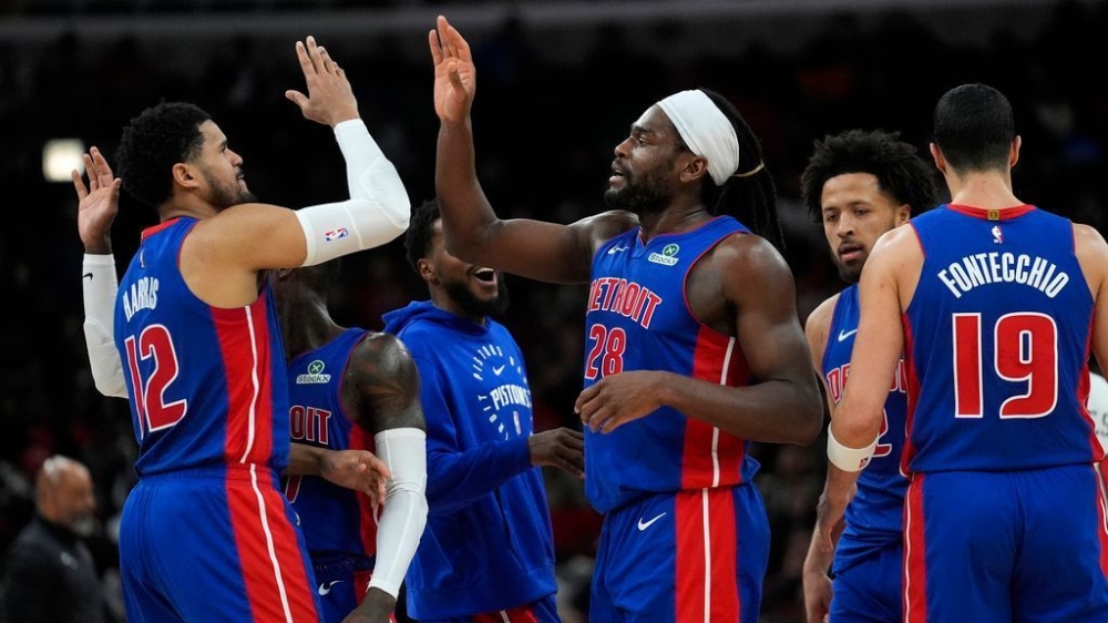 Pistons set team record with 42-point halftime lead vs. Bulls 1 | ASL