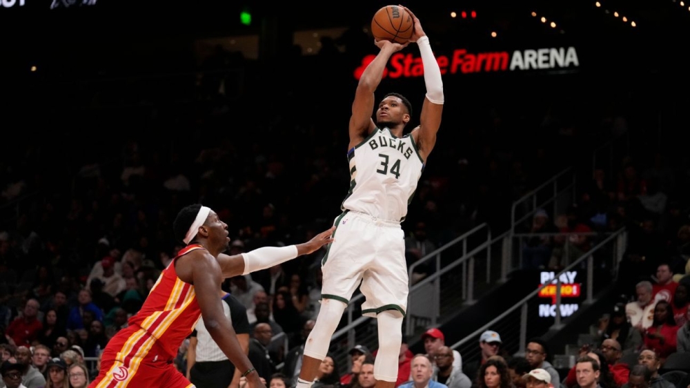 How a new focus changed Giannis' game and improved the Bucks' playoff outlook 1 | ASL