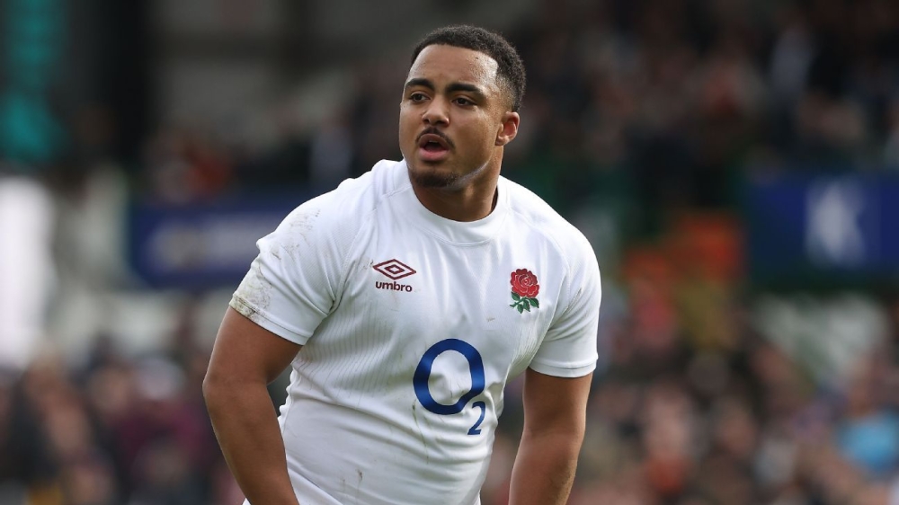 Six Nations: England replace Ollie Lawrence with Max Ojomoh 1 | ASL