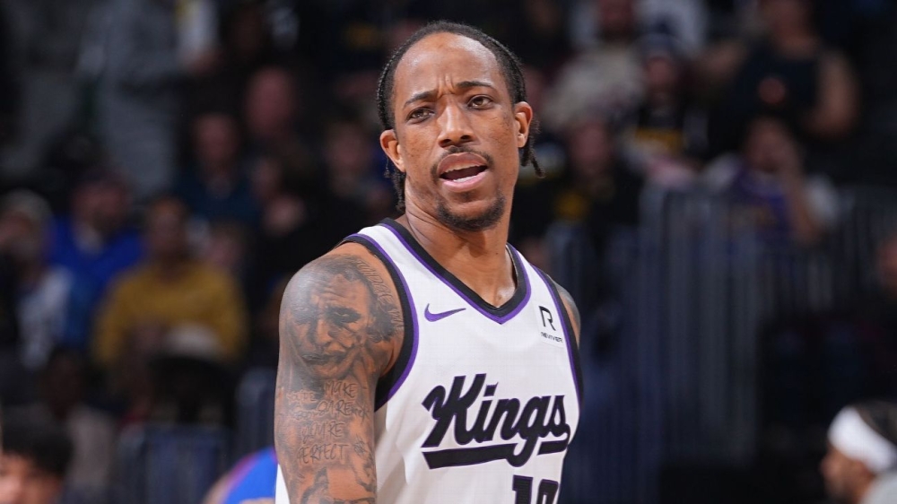 NBA fines Kings' DeMar DeRozan $25,000 for criticizing refs 1 | ASL