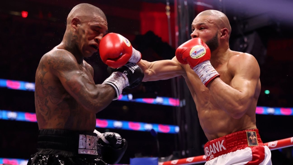 Chris Eubank Jr. beats Conor Benn on points in thrilling fight 1 | ASL