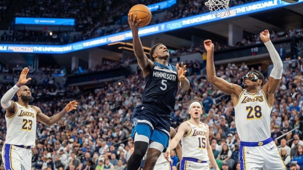 Edwards zooms past 'gassed' Lakers as Wolves take 3-1 lead 1 | ASL