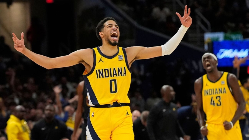 Tyrese Haliburton invites heckled Pacers fan from New York City 1 | ASL