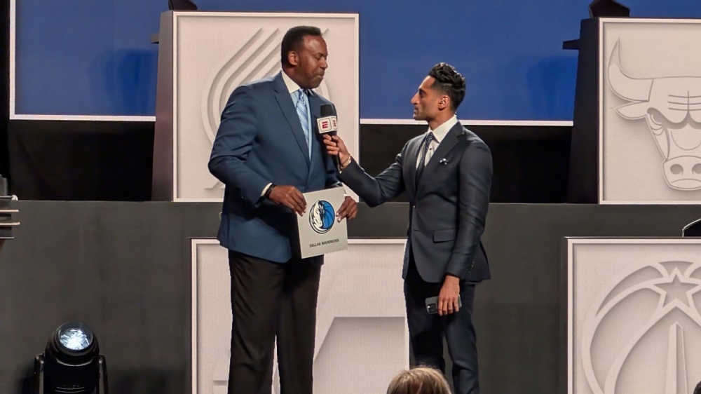 Mahomes, LeBron lead reaction to Dallas Mavericks' NBA draft lottery win 1 | ASL