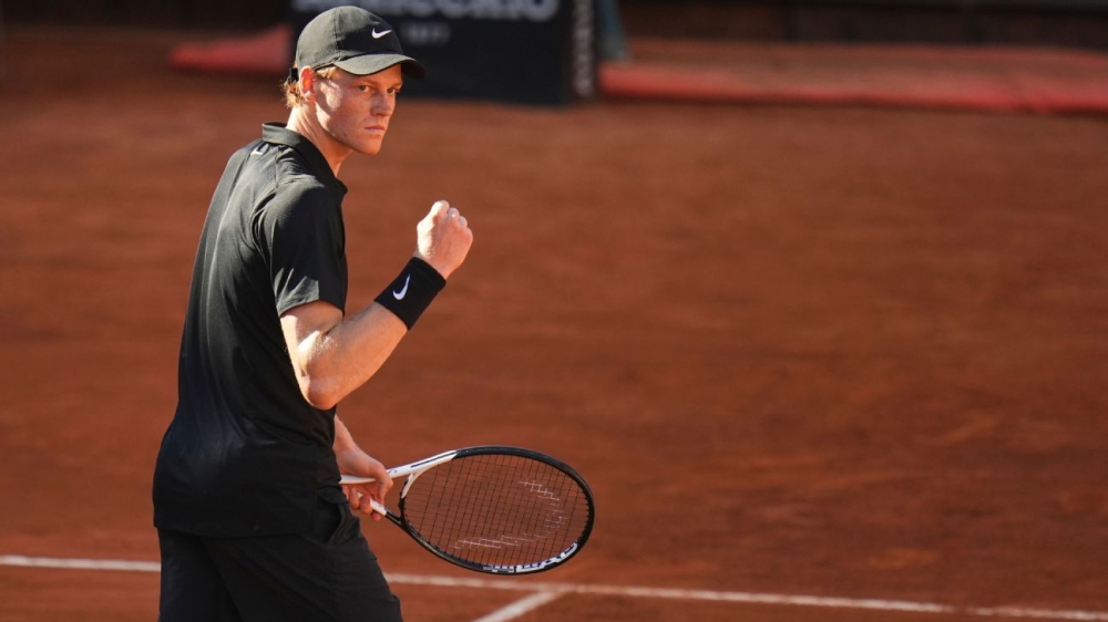 Jannik Sinner wins second match back at Italian Open 1 | ASL