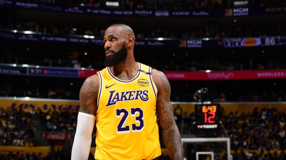 LeBron James undecided on future after Lakers' first-round exit 1 | ASL