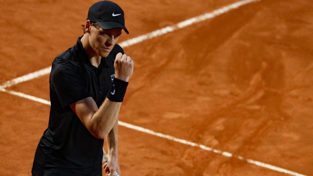 Jannik Sinner passes Italian Open test vs. Francisco Cerundolo 1 | ASL