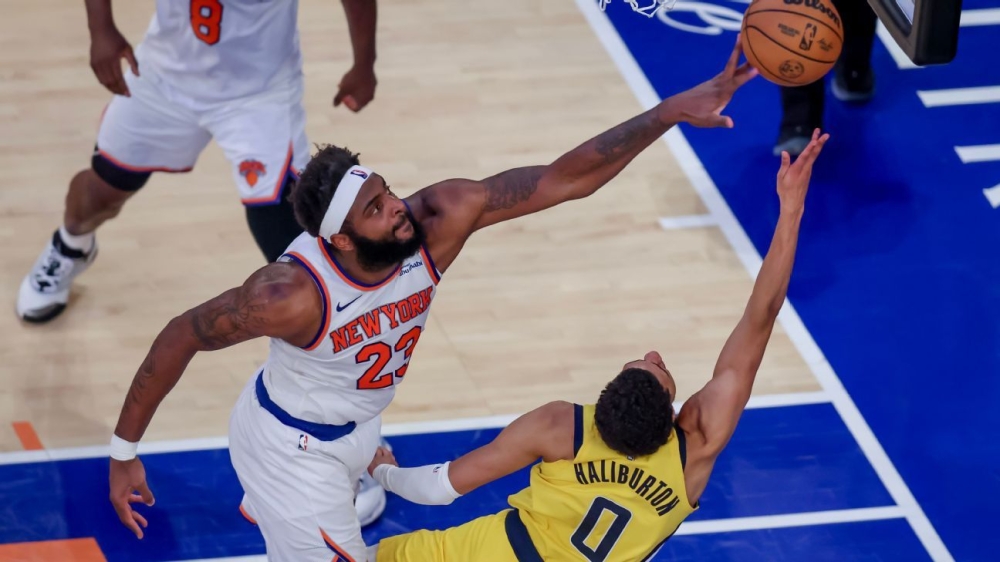 NBA playoffs 2025 - How Mitchell Robinson's return changed the Knicks 1 | ASL