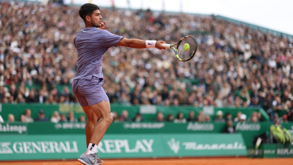 Carlos Alcaraz wins in injury return; No. 1 Sabalenka advances 1 | ASL
