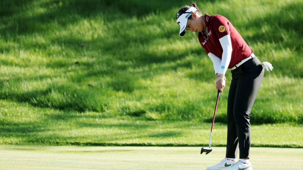 Jeeno Thitikul regains Americas lead; Nelly Korda looms 2 back 1 | ASL