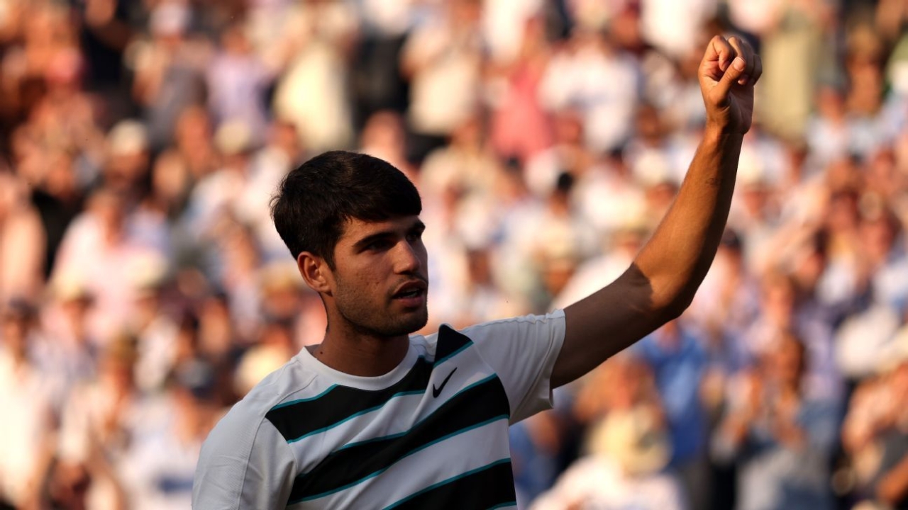 Alcaraz downs Munar in 3-set thriller to advance at Queen's Club 1 | ASL