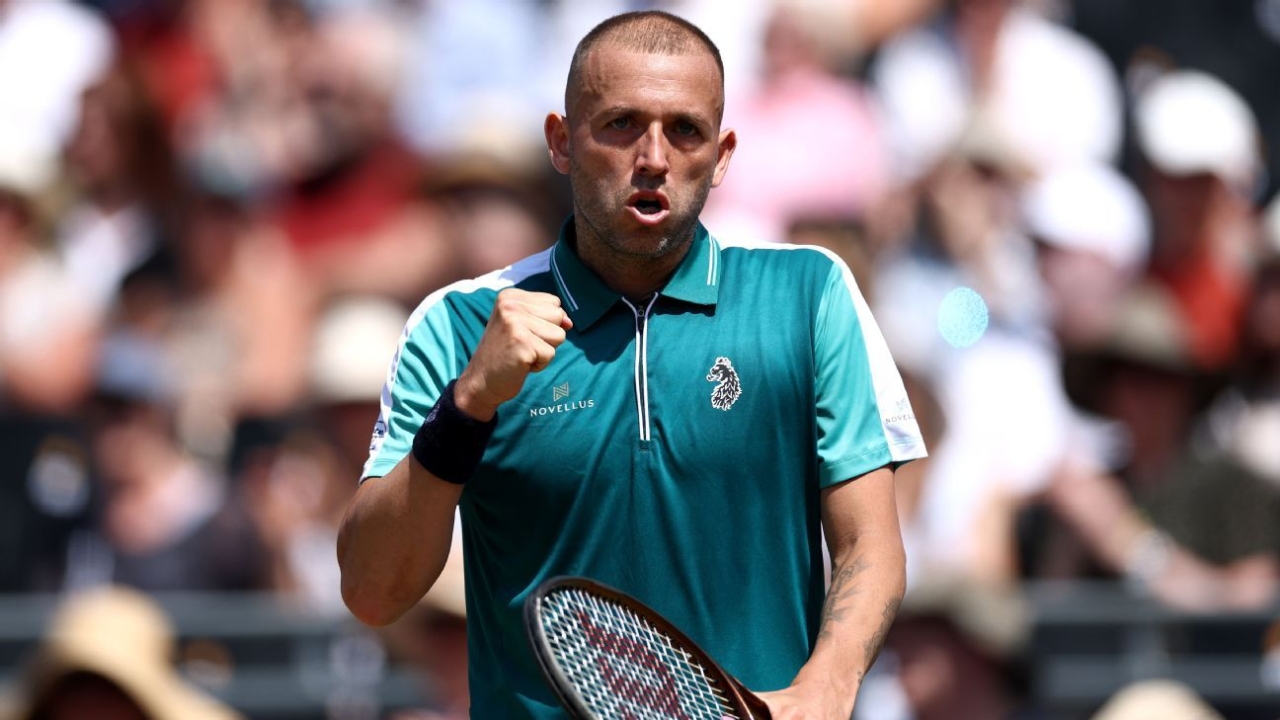 Wild card Dan Evans downs Frances Tiafoe at Queen's Club 1 | ASL