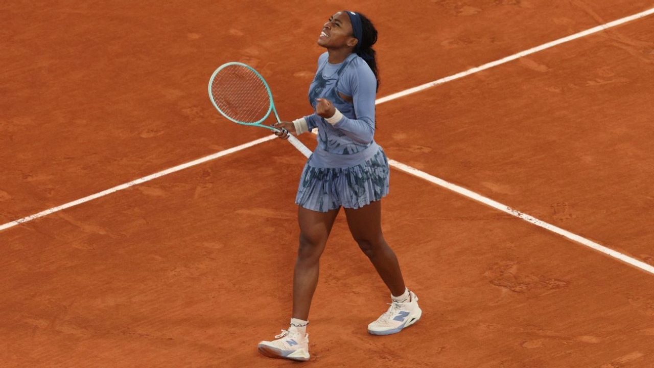 Coco Gauff bests Madison Keys to return to French Open semis 1 | ASL