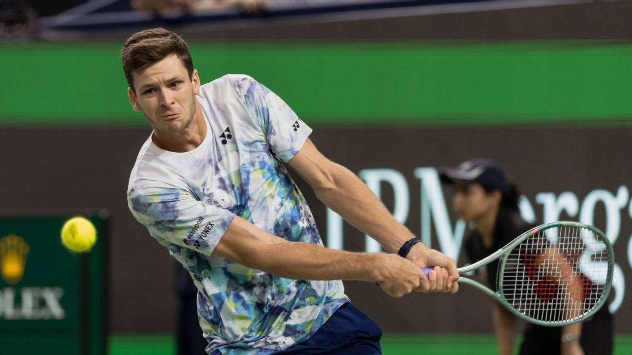 Injured Hubert Hurkacz withdraws from Wimbledon 1 | ASL
