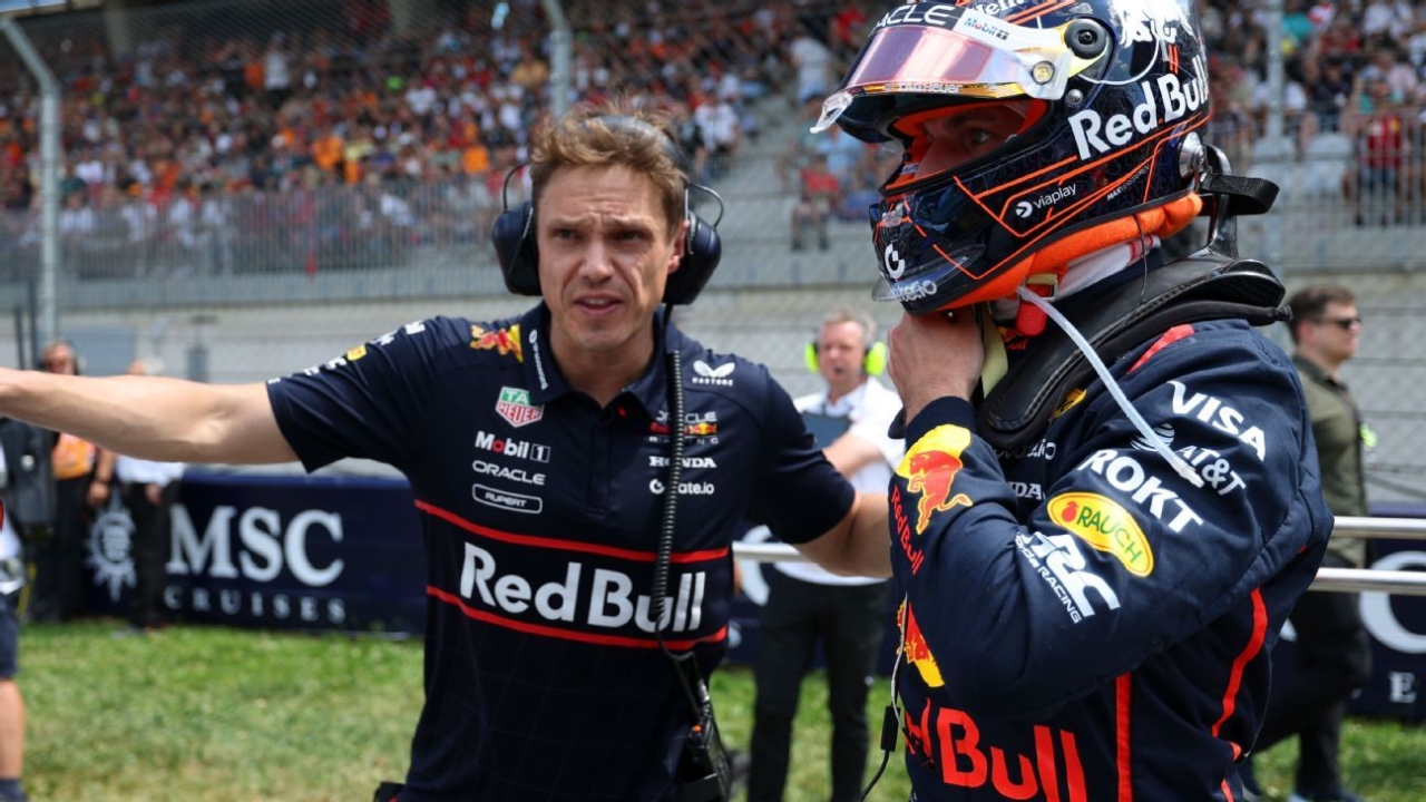 Austrian GP: Max Verstappen taken out by Kimi Antonelli on first lap 1 | ASL