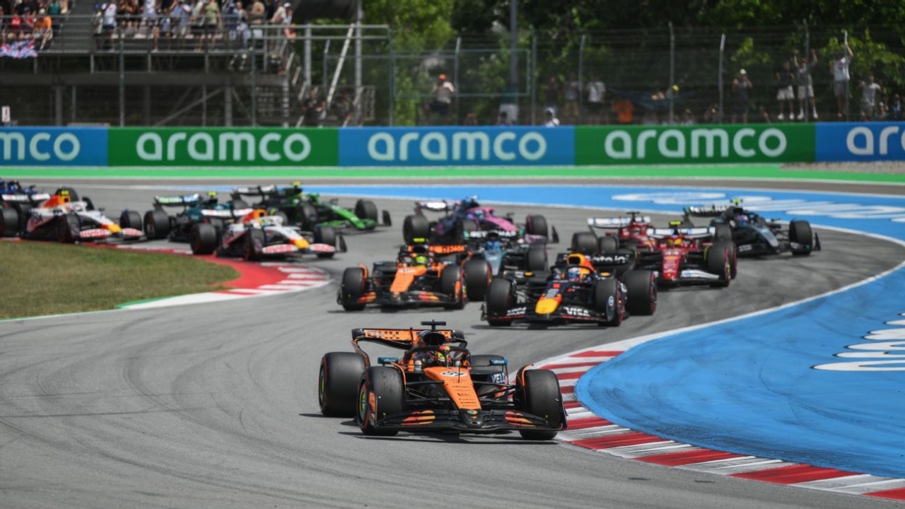 Spanish GP: Oscar Piastri holds off Lando Norris to win as Max Verstappen loses his cool 1 | ASL