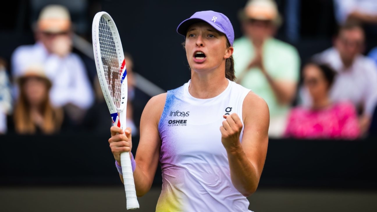Swiatek routs Paolini, Pegula tops Noskova in Bad Homburg semis 1 | ASL