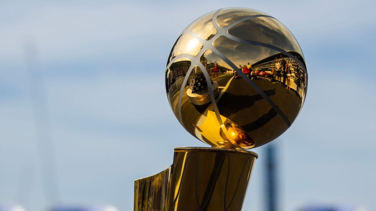 Pacers' arrival for NBA finals in OKC delayed by weather 1 | ASL