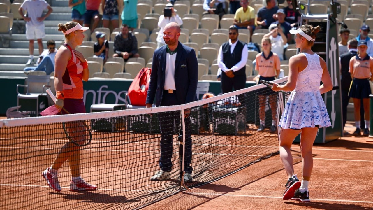 To serve or to receive? The ultimate decision for any pro tennis player 1 | ASL